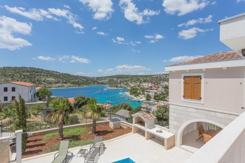 Villa Elena Sevid Exteriér fotografie