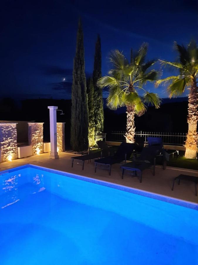 Villa Elena Sevid Exteriér fotografie