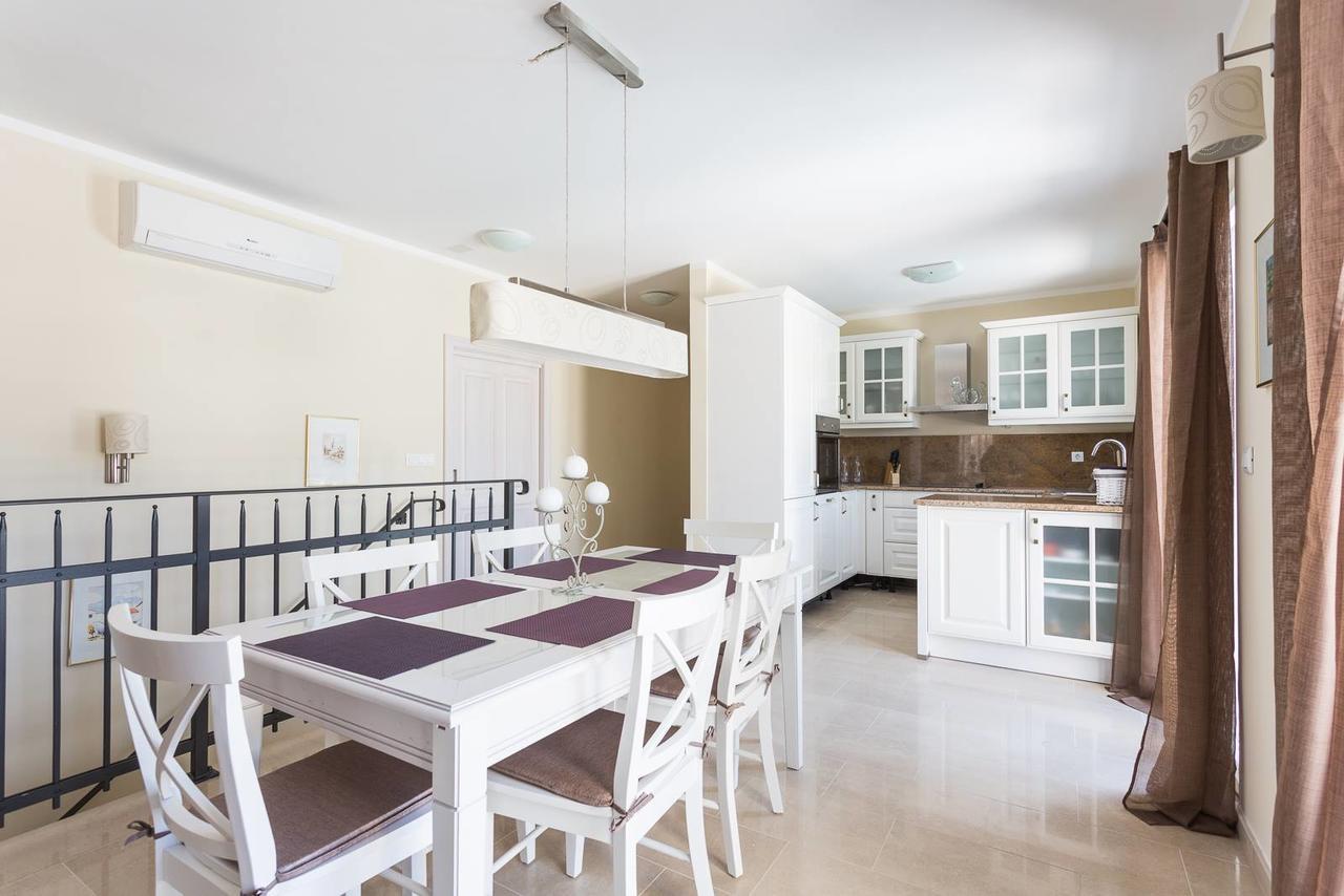 Villa Elena Sevid Exteriér fotografie