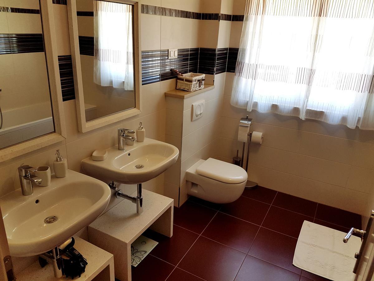 Villa Elena Sevid Exteriér fotografie
